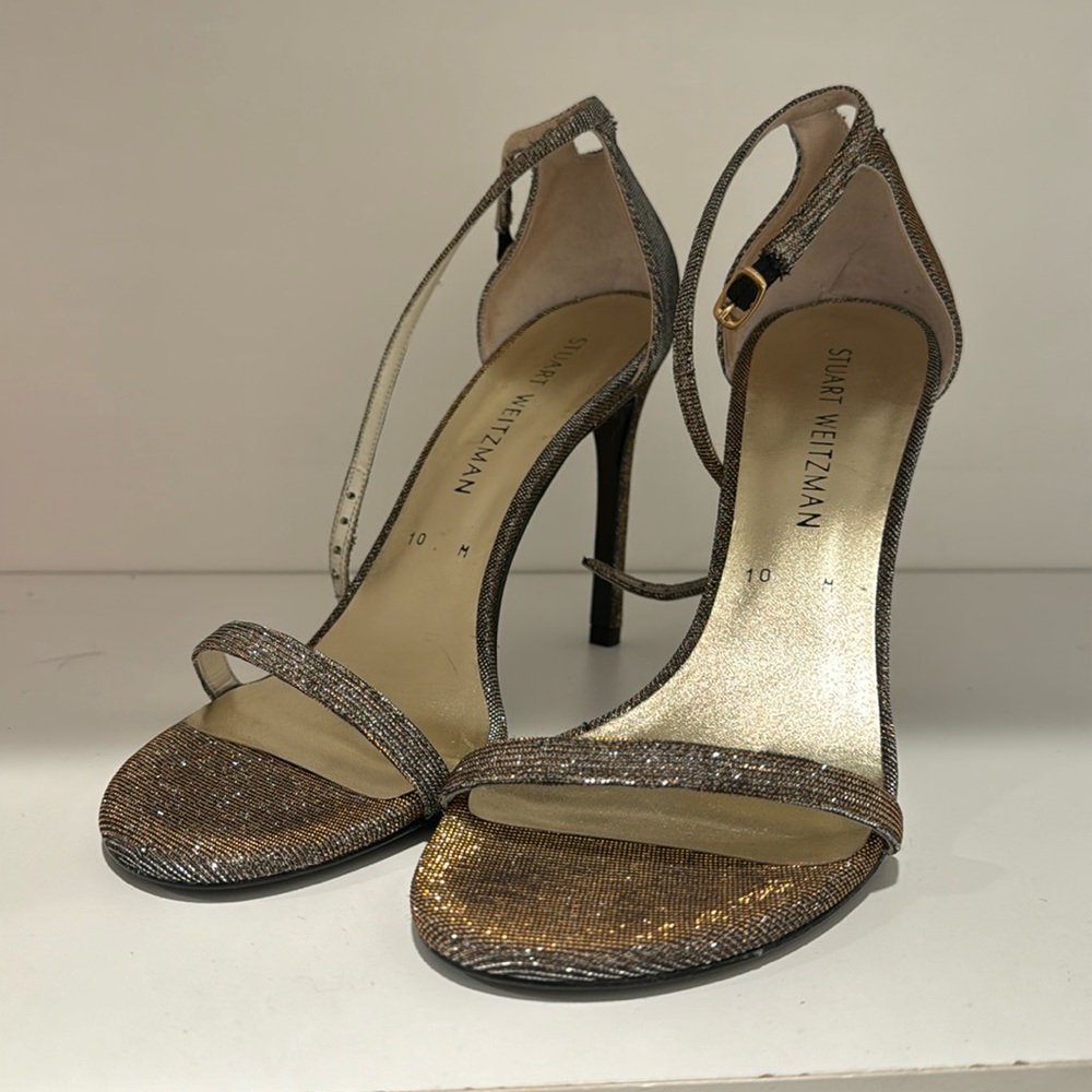 stuart weitzman nudist